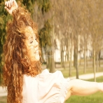 Lena chamamyan sur yala.fm